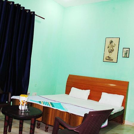 Hotel O Gracious Inn Lucknow Zewnętrze zdjęcie